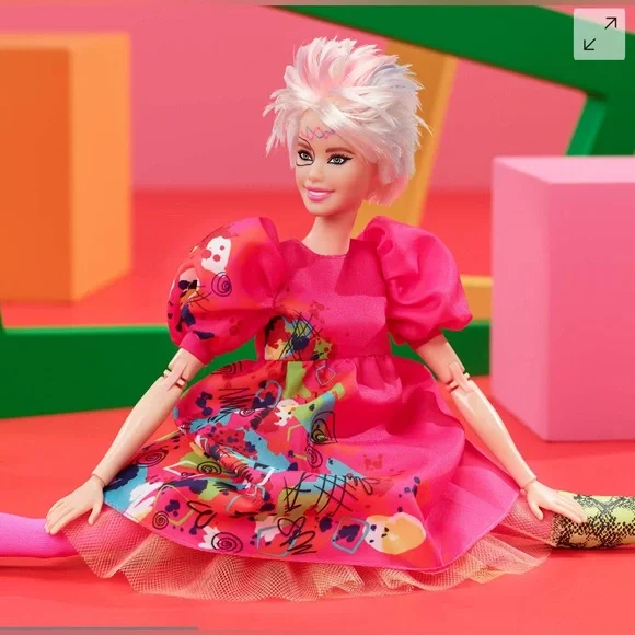 Weird Barbie – Barbie The Movie - Picture 5 of 7